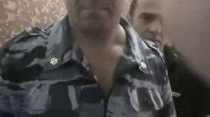 Мусора зашли в блатную хату на зоне