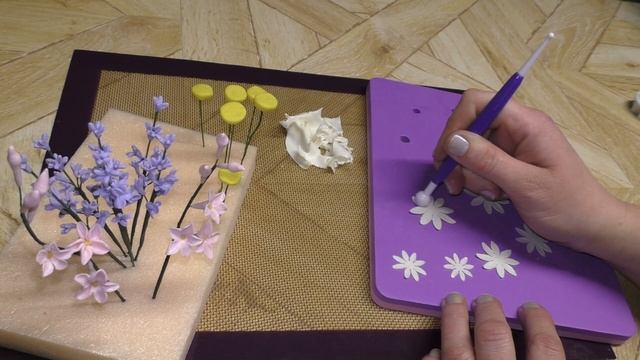 Мастер класс по цветам. Бессмертник - Гелихризум своими руками. Цветок из мастики. смотреть онлайн