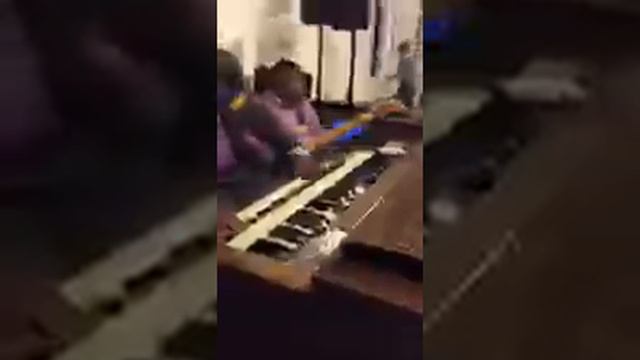 The Messias Cogic praise break смотреть онлайн