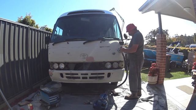 Toyota coaster Painting front of bus смотреть онлайн