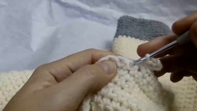 Как вязать детский кардиган крючком. Часть 3 капюшон. смотреть онлайн