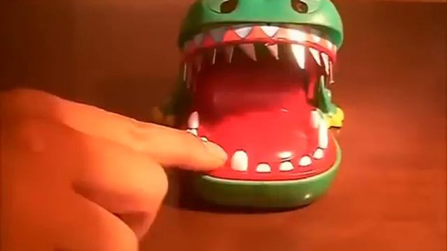 Deadly Croc - игра не для слабонервных смотреть онлайн