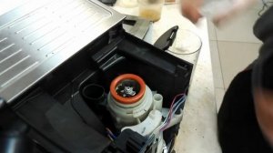Ремонт кофемашины Delonghi не мелет кофе
