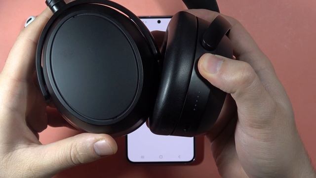Sennheiser Momentum 4: Activate Pairing Mode смотреть онлайн