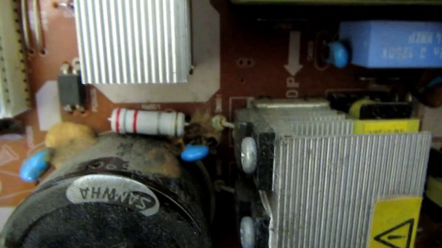 Ремонт телевизора SAMSUNG . Не включается.Модель LE-26R81B ремонт блока питания. Мигает индикатор. смотреть онлайн