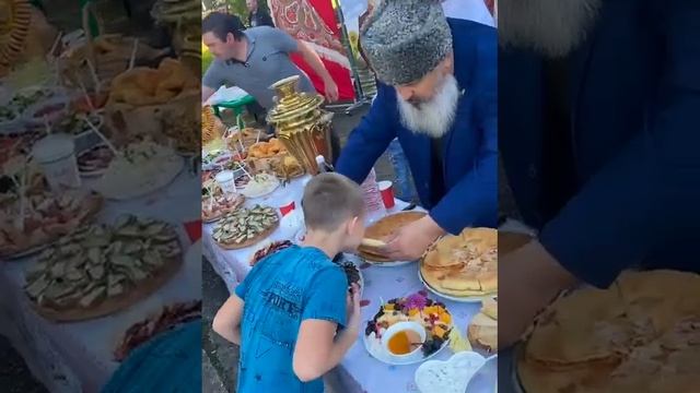 День нашего посëлка. Единство народов✨?, вместе, дружно, всë победит!#дружбанародов #жизньвдеревне смотреть онлайн