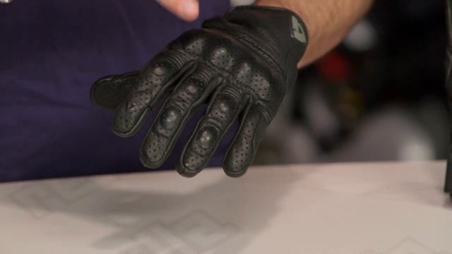 REV'IT! Fly 2 Gloves Review at RevZilla.com смотреть онлайн