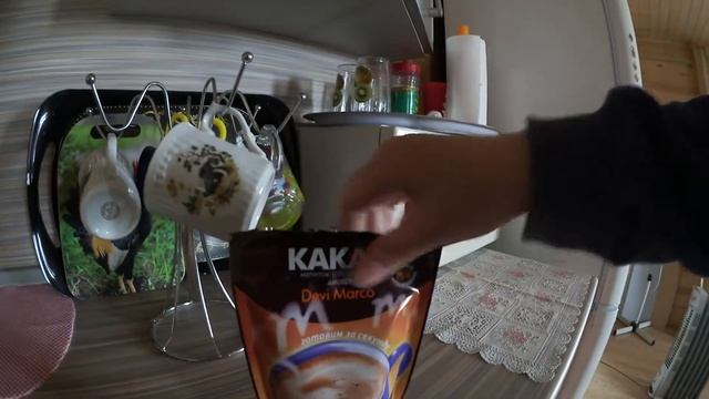 №115 Наша клумба в виде чашки, проводим свет, стелим ковролин 03 июня 2017 смотреть онлайн