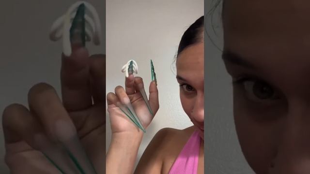 It’s Giving Slytherin ? #shorts #nails смотреть онлайн