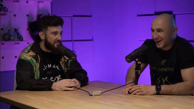 Альфредо Аудиторе хочет отжарить Фарида Ядуллаева смотреть онлайн