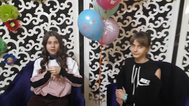 Играем в боулинг. Боулинг Капиталист. Где можно провести День Рождения./Tianna smile house смотреть онлайн