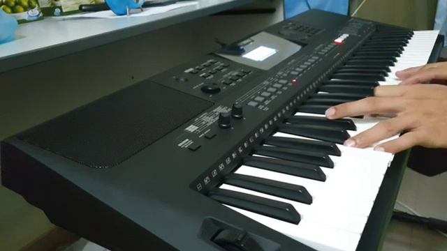 Ten Thousand Reason (Bless The Lord) - by Sigutom Yamaha PSR E463 смотреть онлайн