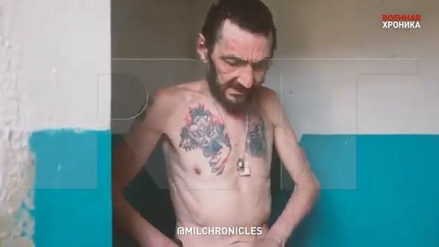 отощавший ветеран Азова с крылатым волком в Мариуполе плачется что не воевал смотреть онлайн