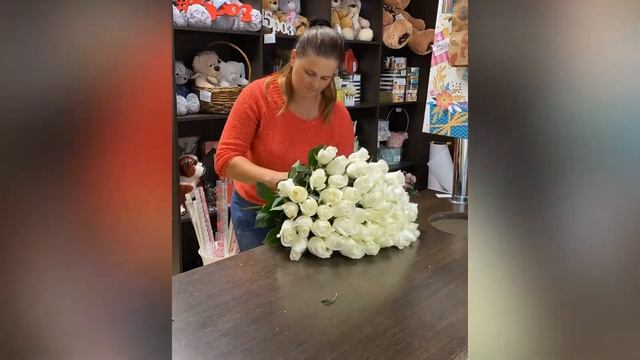 Букет из 45 белых роз. смотреть онлайн