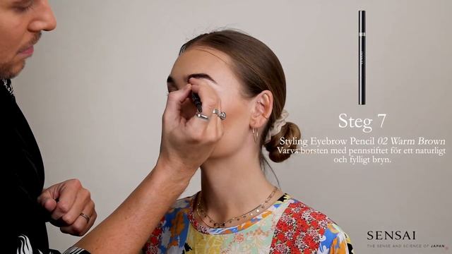 Skapa Maja Nilsson Lindelöfs våriga make-up look смотреть онлайн