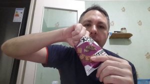 АСМР ИТИНГ. КУШАЮ СУХАРИКИ ХРУСТИМ СО ВКУСОМ СТЕЙК БАРБЕКЮ.ASMR