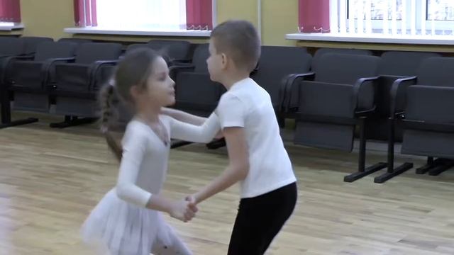 Студия спортивных бальных танцев. Школа №1301 им. Е.Т. Гайдара смотреть онлайн