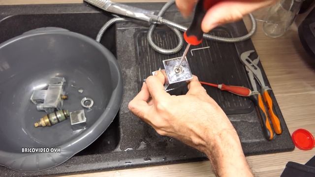 Problème Mitigeur De Douche Thermostatique Eau Chaude Détartrer La Cartouche Thermostatique