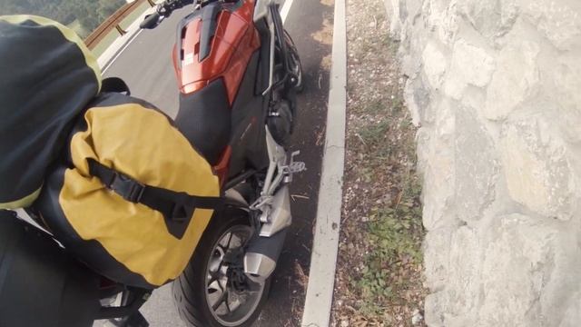 Fragment_01 Crash on Honda NC750x Slovenia #crash #fail #NC750x Упал по глупости. смотреть онлайн