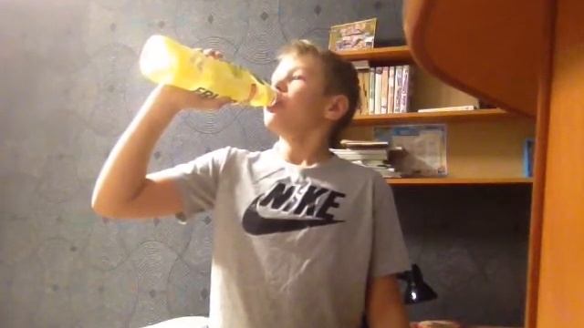 Выпить 1 литр воды за 5 минут! смотреть онлайн
