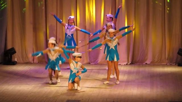 Талдом.Мажоретки в РДК смотреть онлайн