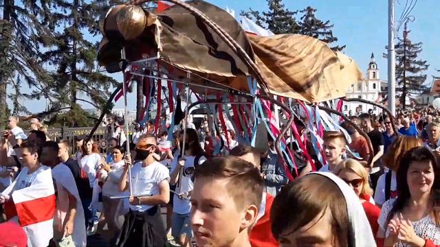 Плакаты как способ самовыражения /протесты 2020 Беларусь креатив народа смотреть онлайн