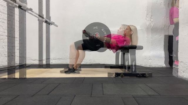 Ягодичный мост в частичной амплитуде смотреть онлайн