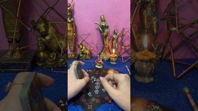 О нем ??что на сердце ? что под сердцем ?что в тайностях ?