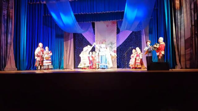 Русская народная песня "Во лузях" смотреть онлайн