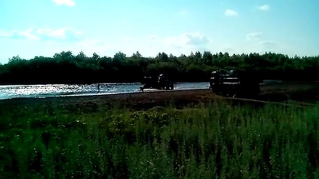 трактор через реку смотреть онлайн