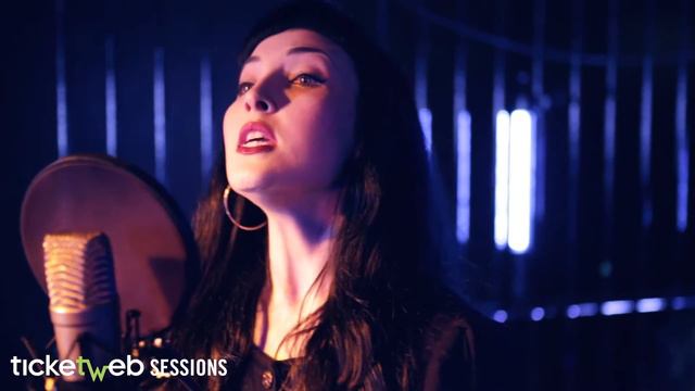 Claudia Kane - "Glass Case" - #TicketWebSessions смотреть онлайн