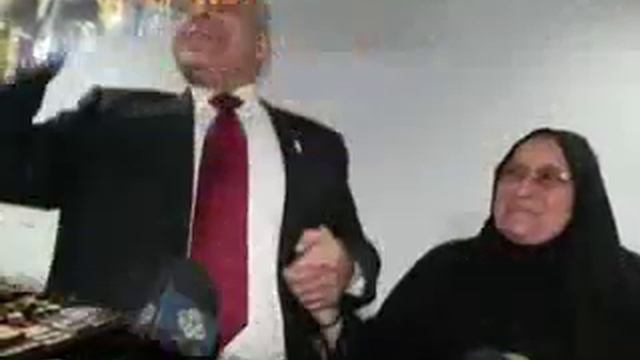 اغنية انتخبوا حمدين صباحى .. غناء منة امل 2 смотреть онлайн