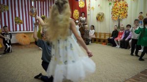 Осенний вальс «Чародей листопад» Музыкальный руководитель Зайцева Марина Владимировна #детскийсад
