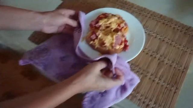 Горячи бутерброды печ delfa d17 mw 15минут спустя. 2019 смотреть онлайн