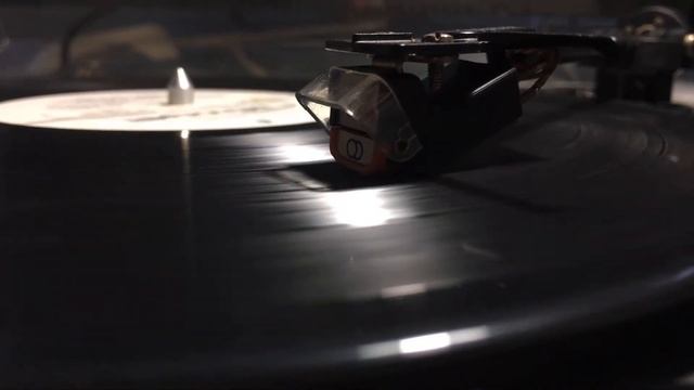 Йети (Снежный человек). Игорь Тальков. Катя Бочарова. Фристайл. Проигрывание пластинок смотреть онлайн