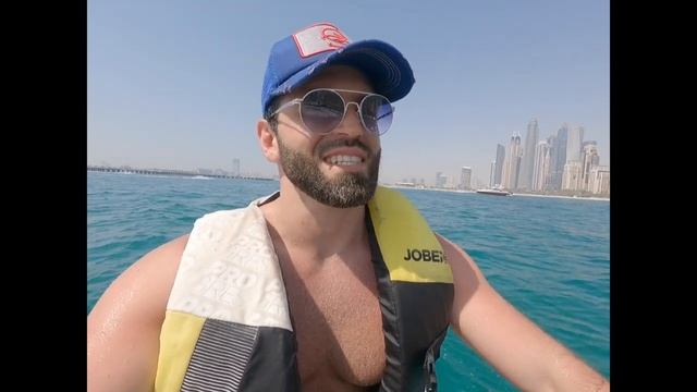 Дубай. Трейдинг на пляже Jumeira смотреть онлайн