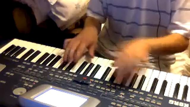 Armin Van Buuren - Feels So Good Remix Korg PA500 смотреть онлайн