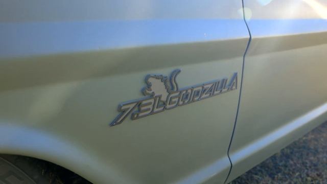 Ford Festival 2022: Godzilla Roars Inside Wildside Kustoms’ Bumpside F-100 смотреть онлайн