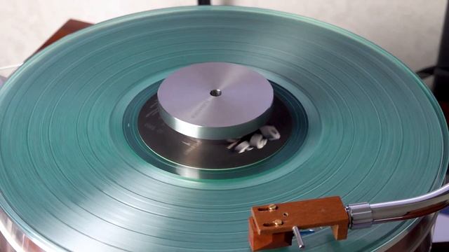 Про клэмпы, ножки и защиту лейбаков. Аксессуары Nagaoka