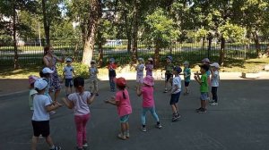 Музыкальная игра лето. "Море волнуется раз"