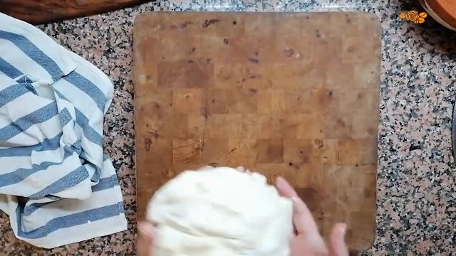 Булка с колбасой. Pão com chouriço. #ГотовимВесело смотреть онлайн