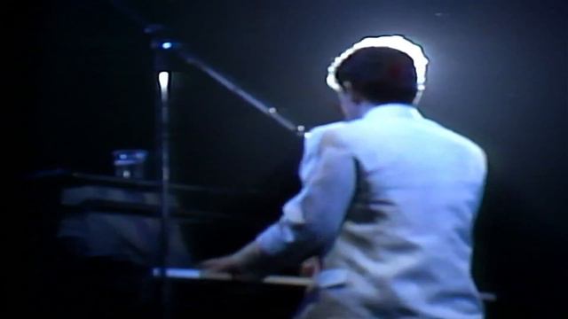 Tatsuhiko Yamamoto - Live at Budokan, 1984 "Night Fly"　[Re-degitalized full size video] смотреть онлайн