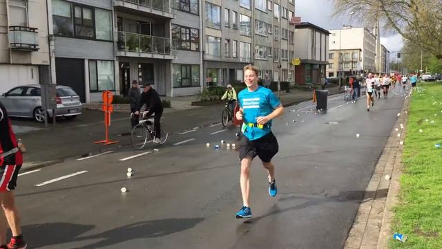 DVV Antwerp Marathon 2016 - Wilfried na 22 km смотреть онлайн