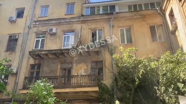 на Гоголя 6 рухнуло дерево рухнуло смотреть онлайн