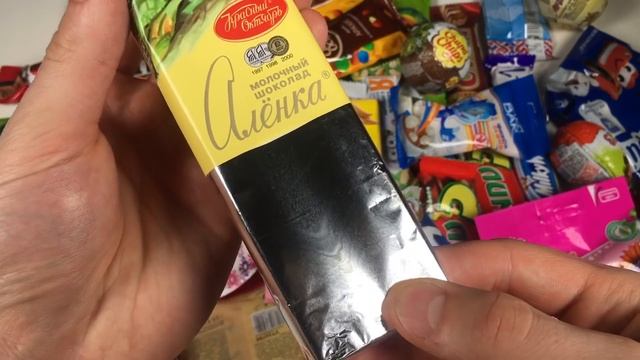 A Lot Of Candy ASMR / АСМР Расслабляющее видео много конфет, киндеры и сладости
