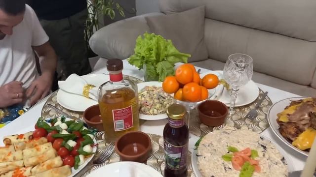 Vlog: встретили Новый 2024 год и открыли подарки??? смотреть онлайн