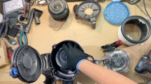 Burnt OUT Motor - Dyson DC23 Bagless Vacuum Cleaner