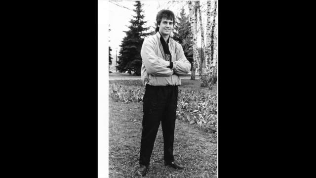 Смазливая кокетка. Исполнитель Певец Вокалист - Александр смотреть онлайн