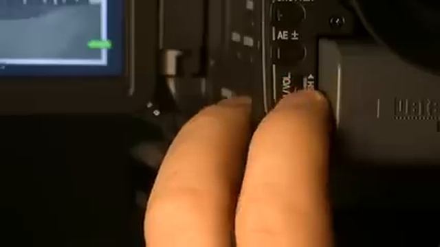 A Guide to the JVC GY-HM100E - Part 7 of 13 смотреть онлайн