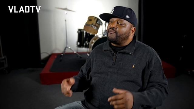 Aries Spears on Seeing Soulja Boy at the Bank with His A** Hanging Out (Part 24) смотреть онлайн